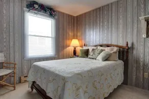 Paper Chase 4 Br home by RedAwning - Image 4