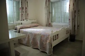 Bobby S Beach House - Image 4