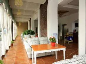 British Quick Hotel - Image 5