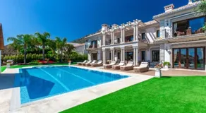 TOP QUALITY VILLA SIERRA BLANCA THE MOST DISIRABLE AREA ON THE GOLDEN MILE MARBELLA - Image 2