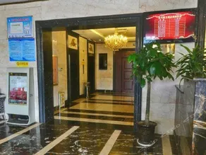 THE GOLDEN HORSE HOLIDAY HOTEL - Image 2