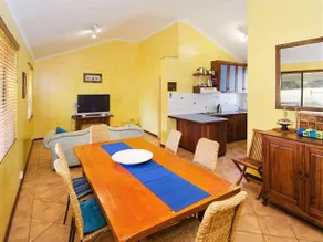 Dunsborough Holiday Homes - 3 18 Valley Road - Image 3