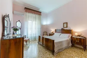Casa Gialla in Centro - Image 3