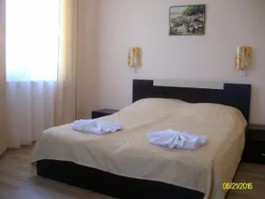 Kozarov Family Hotel - Image 5