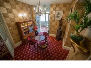 Le Clos Saint Martin Brit Hotel - Image 3
