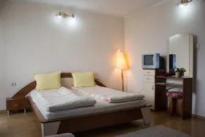Vikoni Family Hotel - Image 5