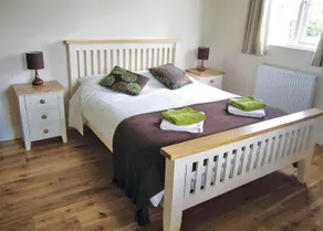 Oak Farm Lodges - Image 3