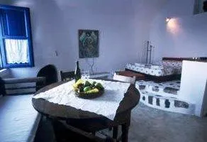 Uranos Houses Imerovigli - Image 3