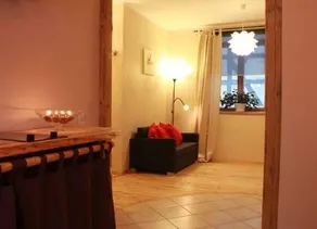 Vintage Anna Apartment - Image 3