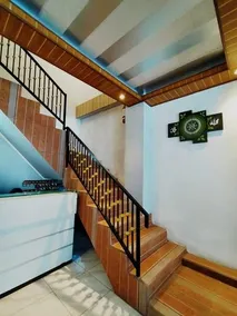 Oyo 1179 Mhs Inn - Image 3