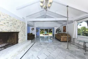 Frank Sinatra/Roger Miller/Clint Walkers Woodland Hills Mansion - Image 3