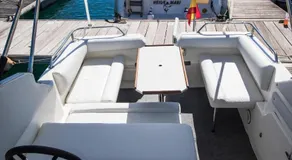 Sealine Boat - Image 2