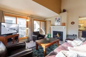 Vail Studio Located on Free Town of Vail Bus Route - Image 1