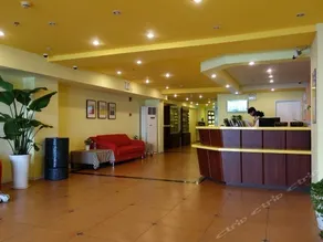 Homeinn Plus Hotel (Xujiahui Shanghai Stadium Subway Station) - Image 4