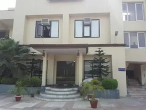 Midtown Hotel And Banquets - Image 2