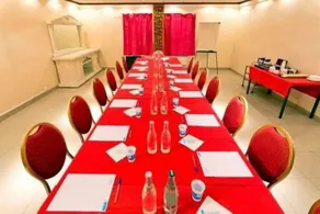 Hipotel Hôtel Paris Hippodrome Parc Floral - Image 2