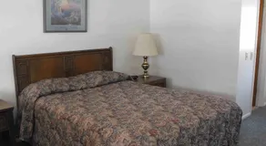 Snow King Motel - Image 5