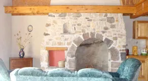 Holiday home with barbeque, terrace & garden | Mountain view - Image 5