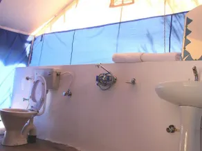 Desert Oasis Camp - Image 4