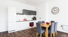 Birmingham City Penthouse Jewellery Quarter - Image 2