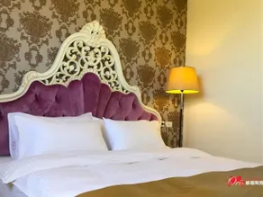 Oris Bed And Breakfast - Image 4