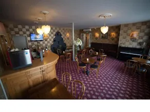Le Clos Saint Martin Brit Hotel - Image 4