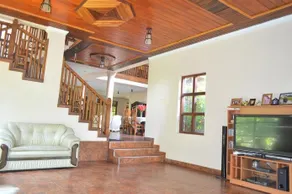 Hillside Holiday Home - Image 4