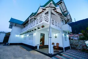 Dahlia Mount View Hotel - Image 1