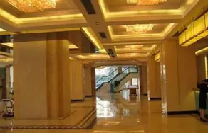 Huaxia Conifer Hotel - Image 3