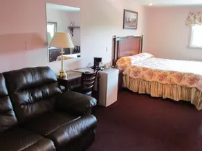 Satellite Motel - Image 3