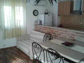 Hous Rudi - Image 5