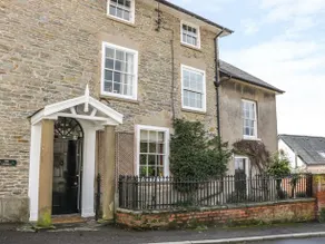 The Laurels Bishops Castle - Image 1
