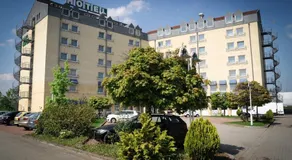 Konsul Hotel - Image 2