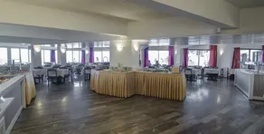 Belvedere Hotel - Image 2
