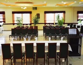 Exclusive Hotel - Image 4