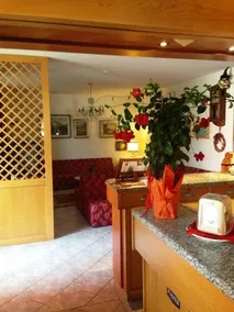 Albergo Corona - Image 2