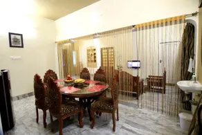 Royal Home Stay Gomathipuram - Image 3