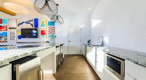 *Pet Friendly* stay in Historic Carytown - Image 2