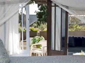 Old Yacht Club Inn - Image 3