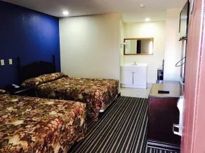 Budget Inn - Image 3