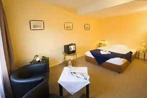 Garten Hotel Hamburg - Image 5