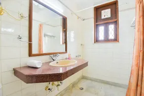 Olive Studio Rooms - Image 4