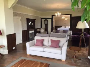 Buckenhill Manor Bed & Breakfast - Image 5