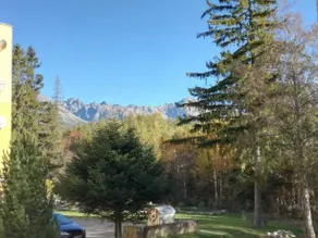 Mountain View Apartment - Image 1