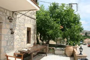Anelina Villa - Image 3