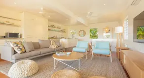 3 Dolphins Apartments - Image 5