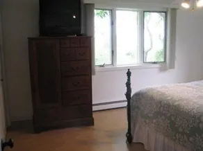 Old Silver Waterview Home - Image 2