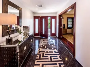Sunset Plaza Chateau - Image 1