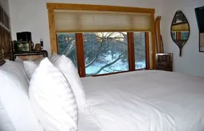 White Pillars Lodging - Image 5
