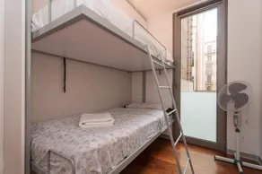 Apartment Travessera de Gracia - Image 5